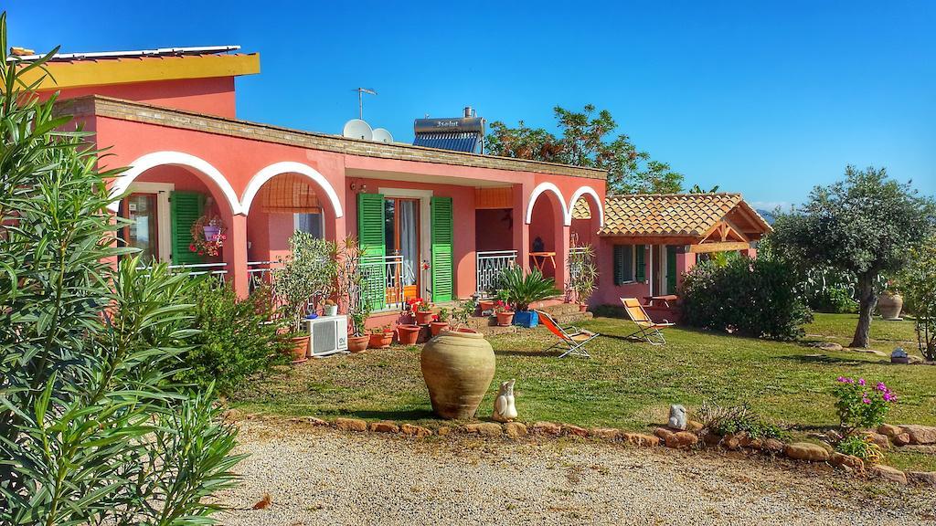 SoleeSale Appartamenti e Camere Per Vacanza Pula Esterno foto